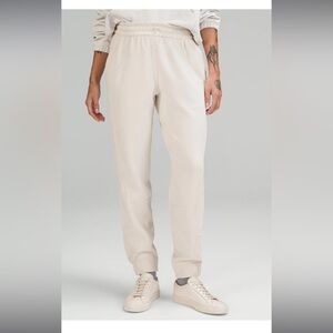 Lululemon Brushed Softstreme Ribbed High-Rise Jogger size 8